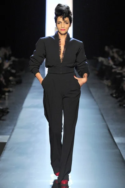 Look 8